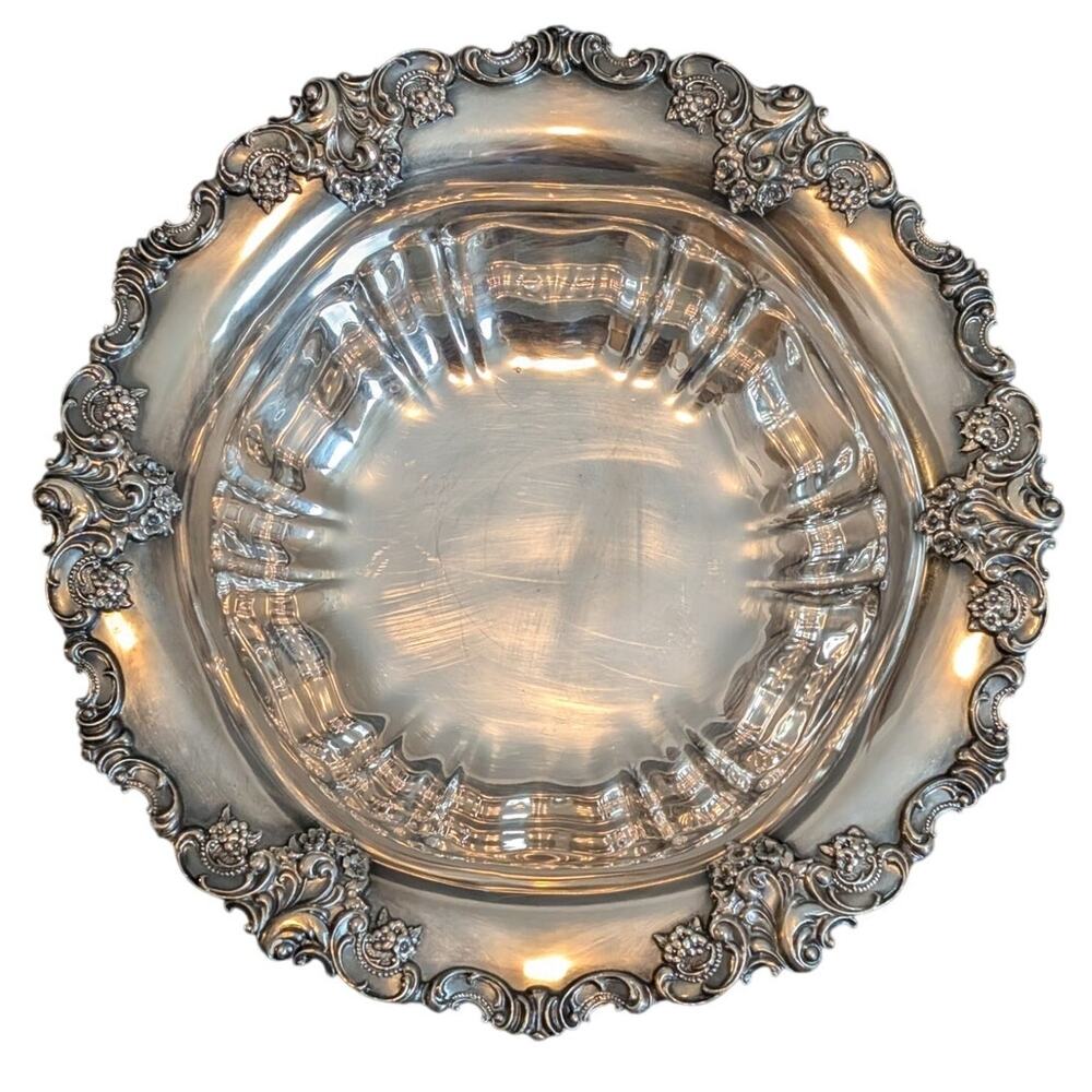 Vintage Wallace Silverplate Baroque Serving Bowl Ornate Rococo Inspired Rim